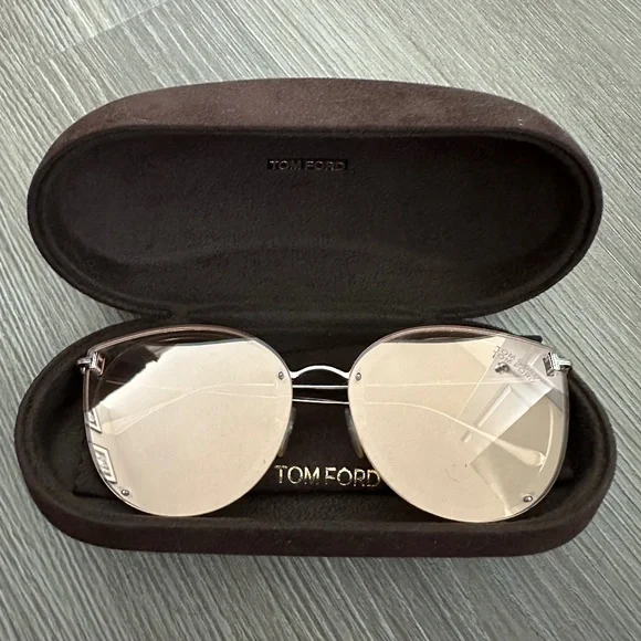 Tom Ford Rose Gold Sunglasses - Picture 1 of 5